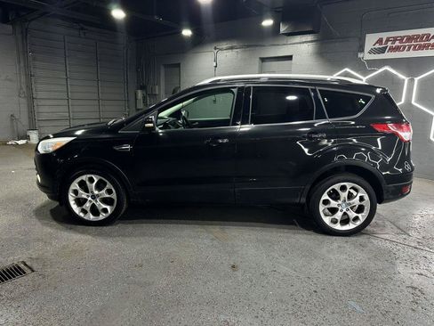 Used 2013 Ford Escape Titanium w/ Parking Technology Pkg FWD image 3