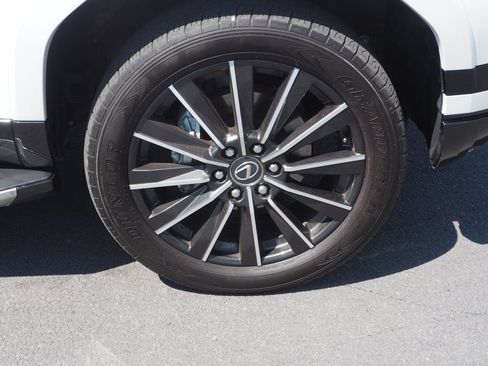 Used 2024 Lexus GX 550 w/ Cold Area Package AWD/4WD image 10