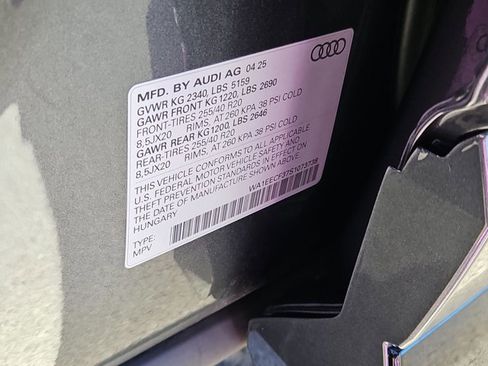 Certified 2025 Audi Q3 2.0T Premium Plus w/ Premium Plus Package image 25