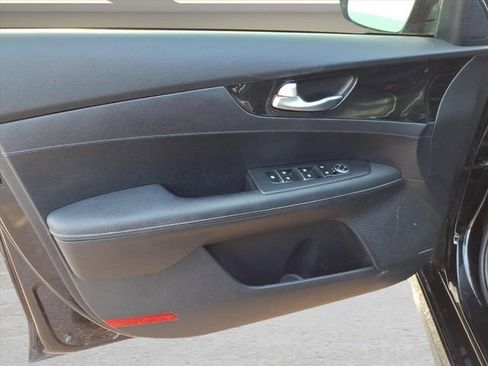 Used 2023 Kia Forte GT-Line w/ GT-Line Premium Package image 16