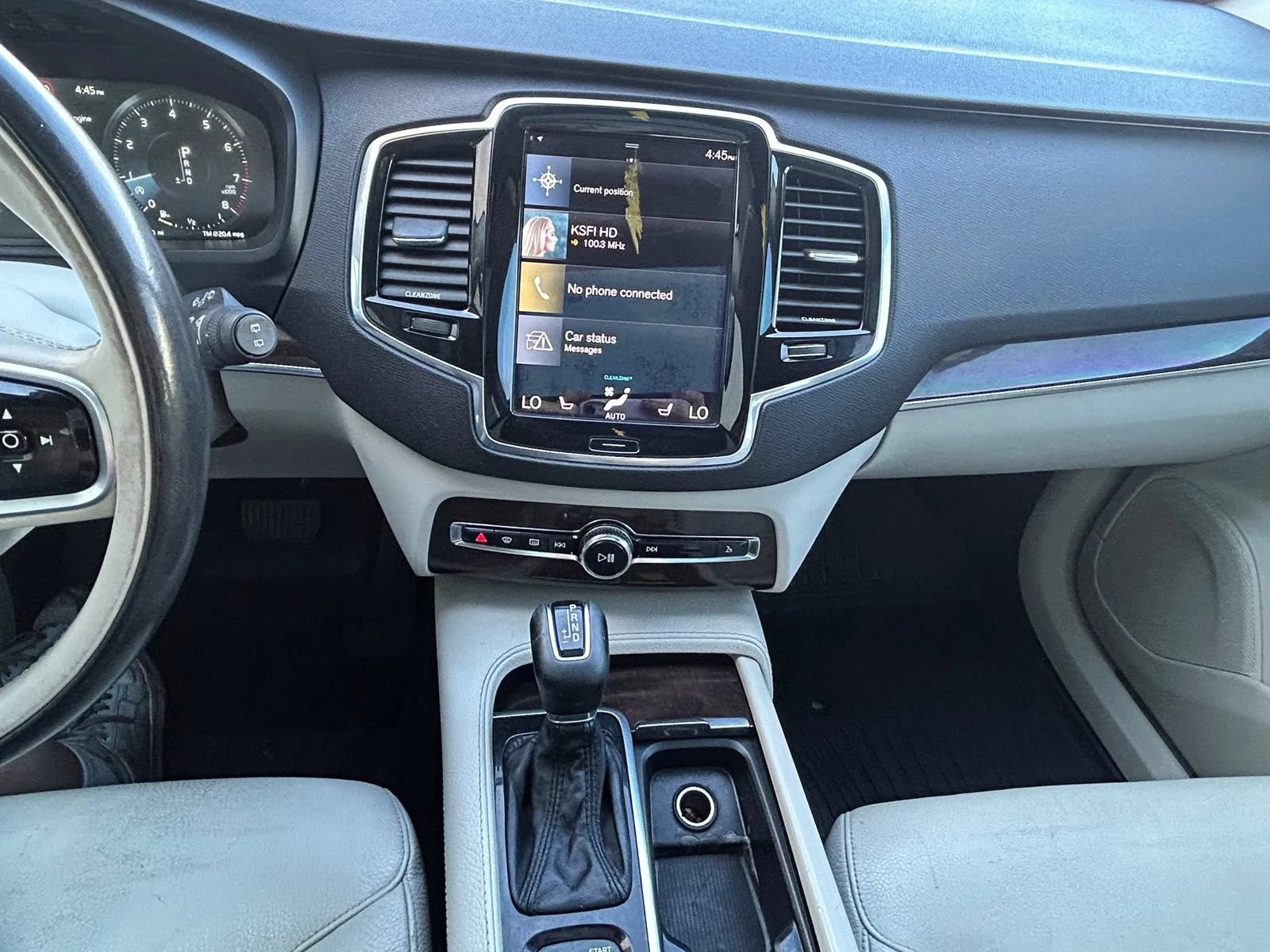 Used 2016 Volvo XC90 T6 Momentum w/ Momentum Plus Package AWD/4WD image 15