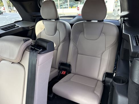 New 2026 Volvo XC90 B6 Ultra w/ Lounge Package AWD/4WD image 15