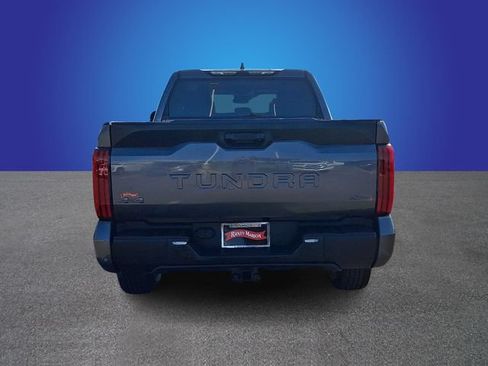 Used 2023 Toyota Tundra SR5 w/ SR5 Convenience Package AWD/4WD image 5