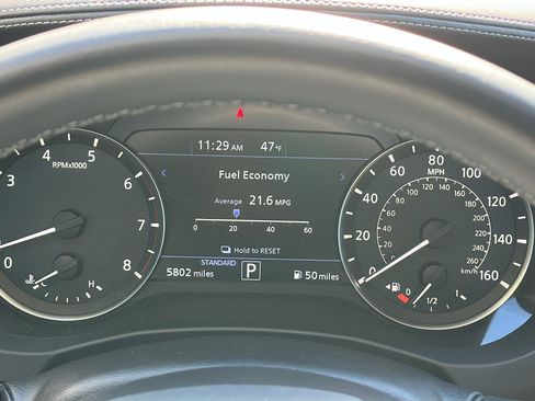 New 2025 INFINITI QX50 Luxe image 13