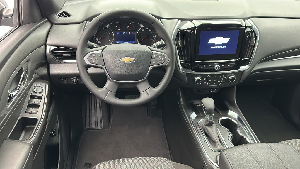 Used 2023 Chevrolet Traverse LT AWD/4WD image 10