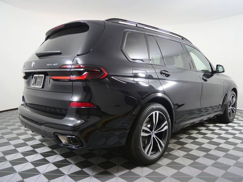 Used 2025 BMW X7 xDrive40i w/ M Sport Package image 3