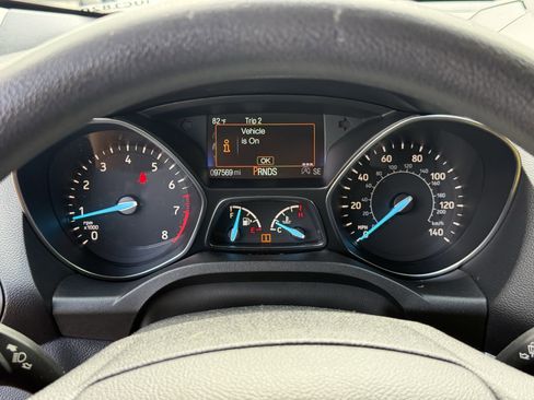 Used 2018 Ford Escape SE w/ SE Sync 3 Package image 3