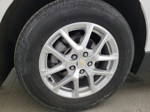 Used 2023 Chevrolet Equinox LS AWD/4WD image 31