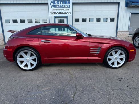 Used 2005 Chrysler Crossfire Limited RWD image 2