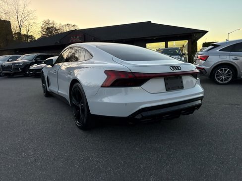 Used 2022 Audi e-tron GT Premium Plus w/ Performance Package image 9