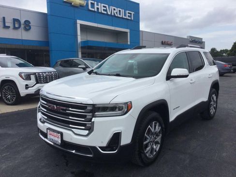 Used 2021 GMC Acadia SLT w/ Trailering Package image 2