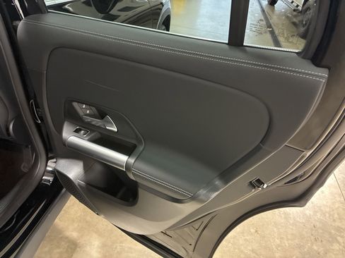 Used 2025 Mercedes-Benz GLA 250 4MATIC image 19