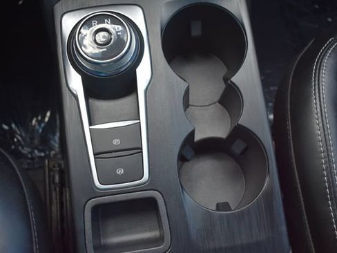 Used 2023 Ford Escape Platinum AWD/4WD image 31