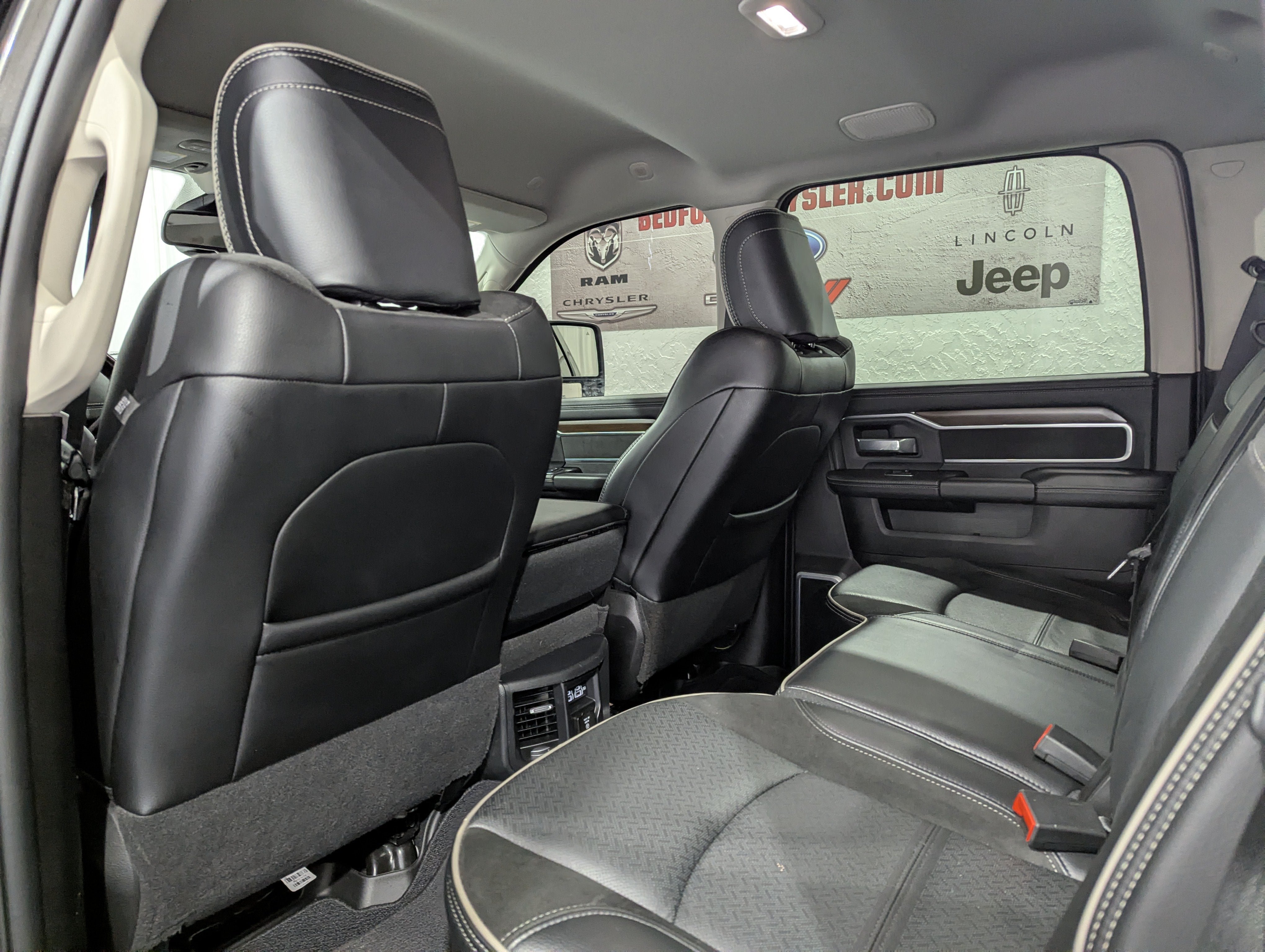 Used 2024 RAM 2500 Laramie AWD/4WD image 13