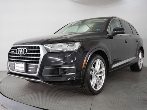 Used 2018 Audi Q7 3.0T Prestige AWD/4WD image 3