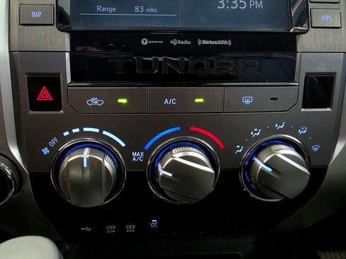 Used 2021 Toyota Tundra SR5 w/ SR5 Leather Package AWD/4WD image 33