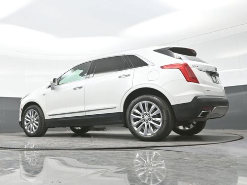 Used 2017 Cadillac XT5 Platinum w/ Driver Assist Package AWD/4WD image 26