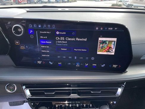 Used 2026 Chevrolet Traverse LT image 20