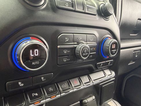 Used 2022 Chevrolet Silverado 1500 RST w/ Safety Package AWD/4WD image 42