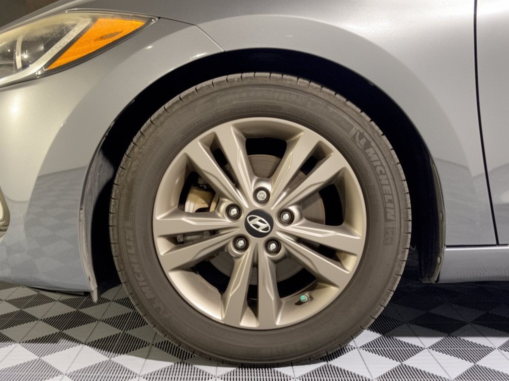 Used 2018 Hyundai Elantra Value Edition w/ Cargo Package FWD image 13