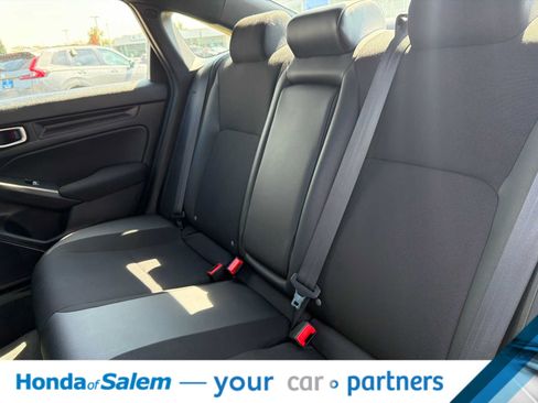 Used 2025 Honda Civic Sport image 13