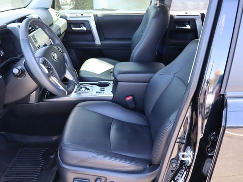 Used 2022 Toyota 4Runner SR5 image 16