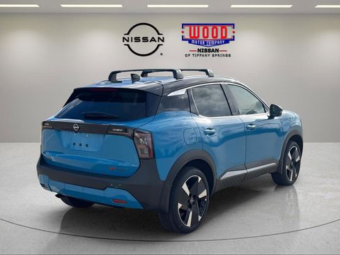 New 2026 Nissan Kicks SR w/ SR Premium Package AWD/4WD image 3