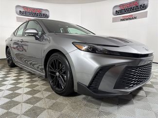 Used 2025 Toyota Camry SE video 1