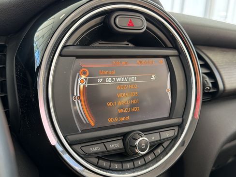 Used 2017 MINI Cooper S image 21