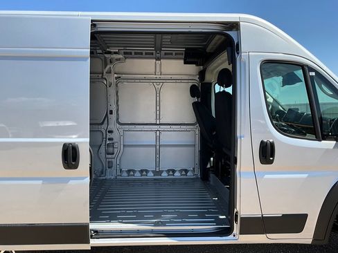 New 2025 RAM ProMaster 1500 w/ Quick Order Package 22H SLT+ image 2