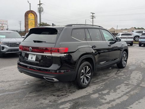 New 2026 Volkswagen Atlas SE image 3