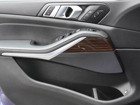 Used 2023 BMW X5 xDrive45e w/ M Sport Package image 30