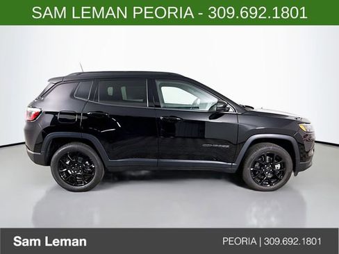 New 2026 Jeep Compass Latitude AWD/4WD image 8