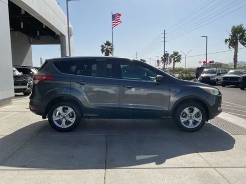 Used 2016 Ford Escape SE FWD image 8