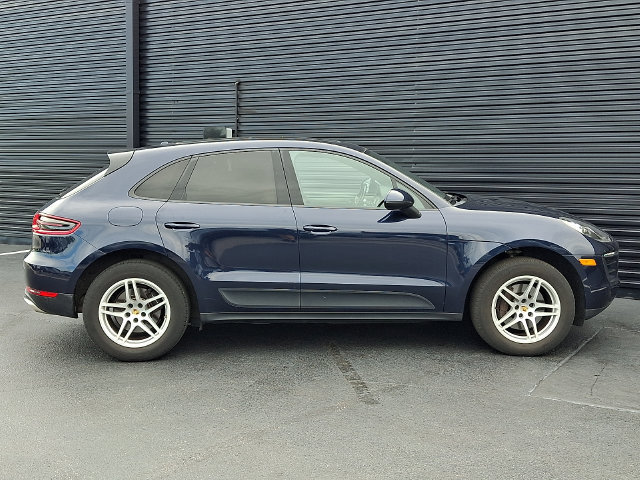 Certified 2018 Porsche Macan AWD/4WD image 8