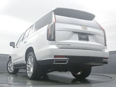 Certified 2023 Cadillac Escalade Premium Luxury AWD/4WD image 49