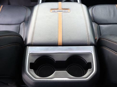 Used 2024 Ford F350 Platinum w/ FX4 Off-Road Package image 26