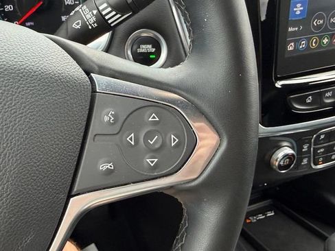 Used 2023 Chevrolet Traverse LT FWD image 20