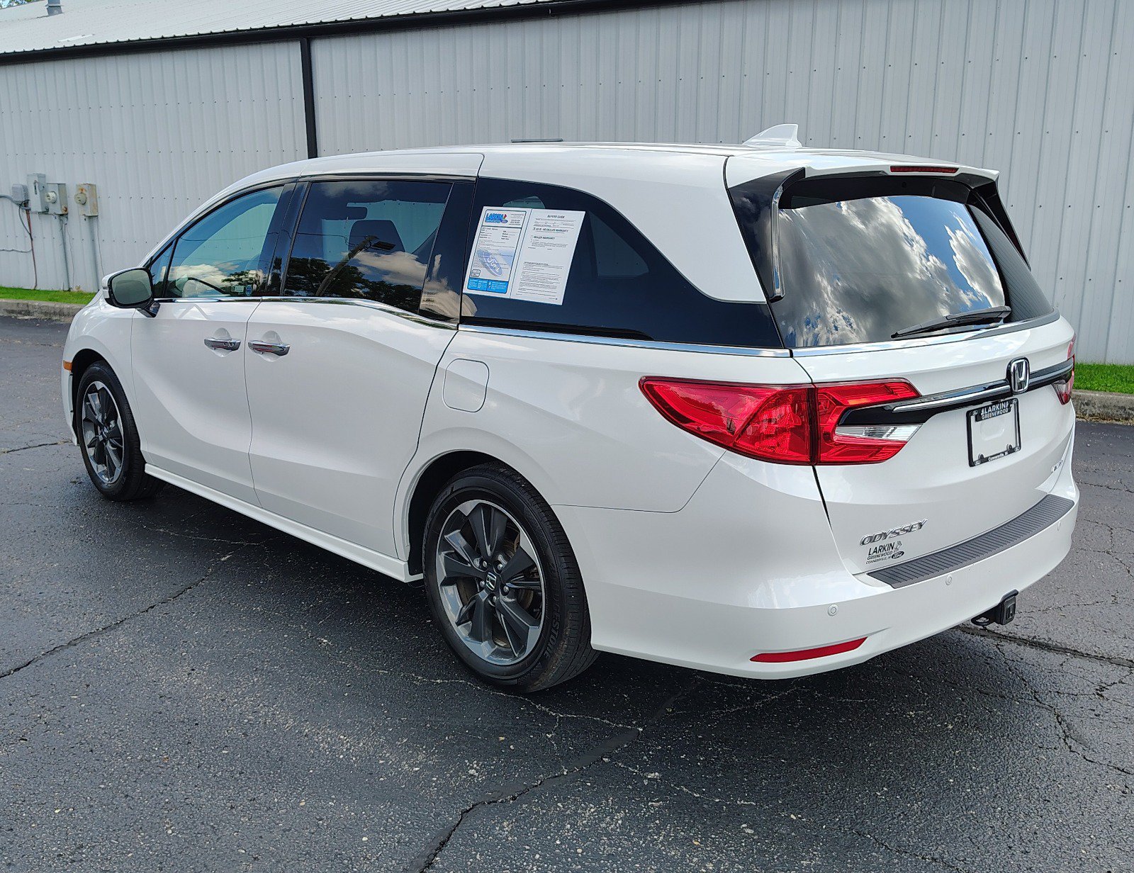 Used 2023 Honda Odyssey Elite image 7