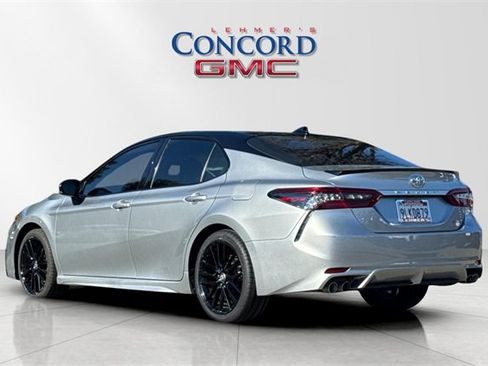 Used 2023 Toyota Camry XSE image 6