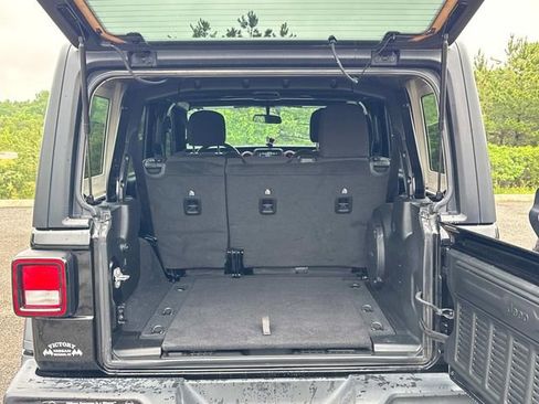 Used 2023 Jeep Wrangler Unlimited Sport AWD/4WD image 14