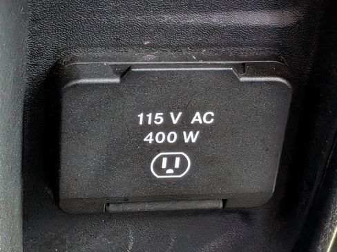 Used 2022 RAM 1500 Laramie AWD/4WD image 29