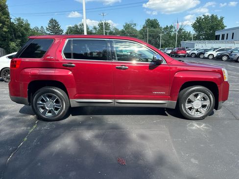 Used 2012 GMC Terrain SLE FWD image 2
