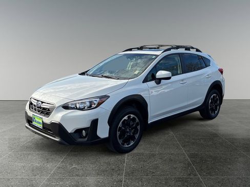 Used 2021 Subaru Crosstrek 2.0i Premium w/ Moonroof Package AWD/4WD image 4