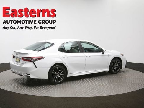 Used 2024 Toyota Camry SE image 37