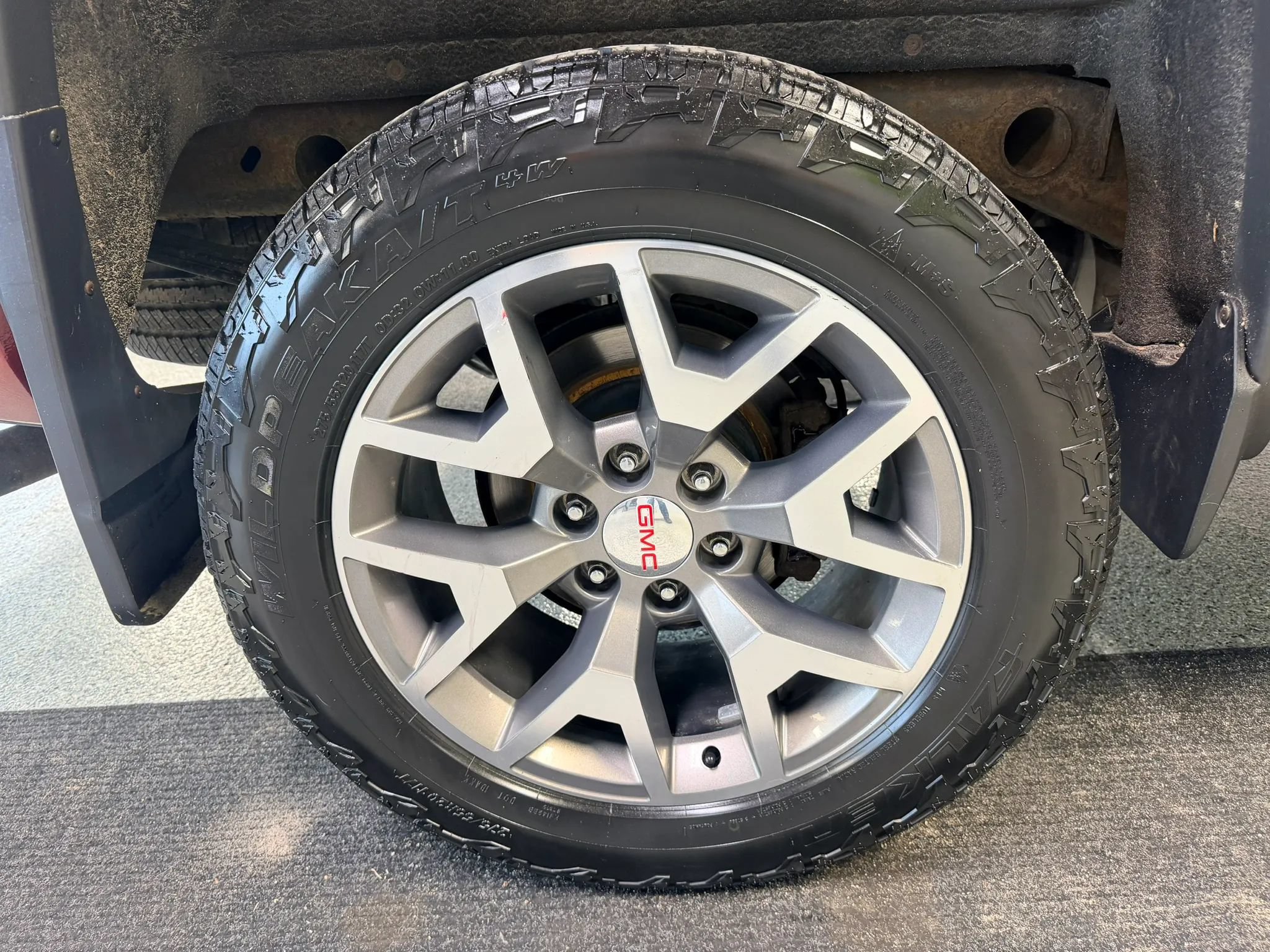 Used 2017 GMC Sierra 1500 SLT w/ All-Terrain Package AWD/4WD image 21