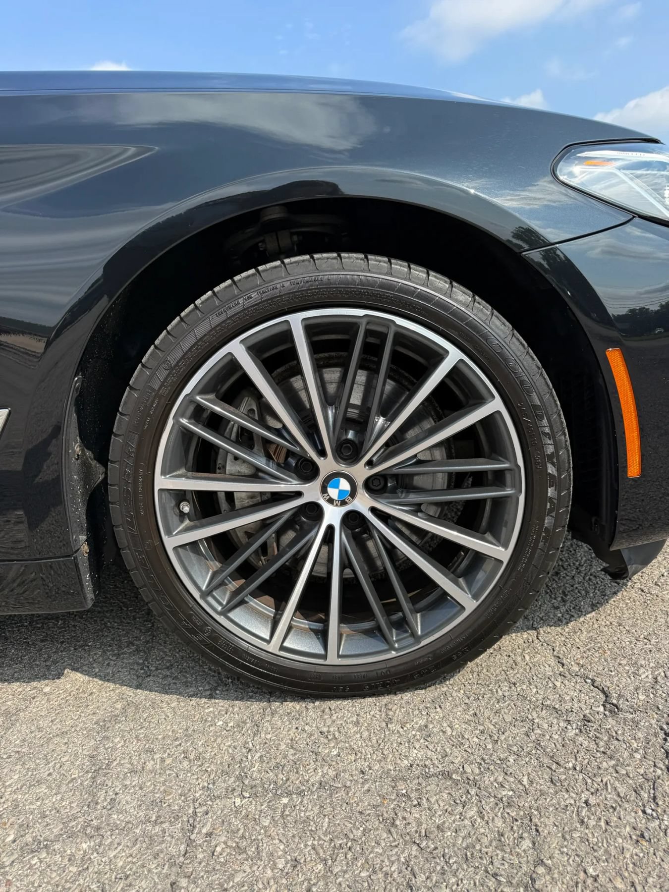 Used 2023 BMW 540i xDrive w/ Premium Package AWD/4WD image 27