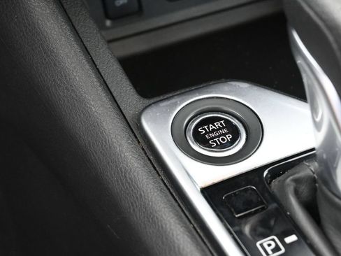 Used 2024 Nissan Sentra SV FWD image 21