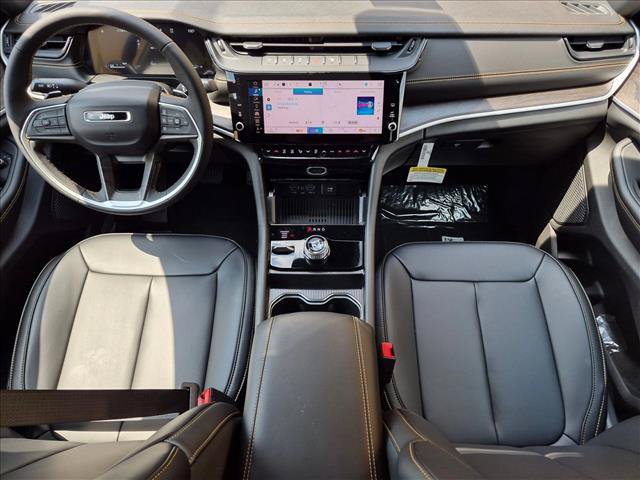 New 2026 Jeep Grand Cherokee Limited AWD/4WD image 15