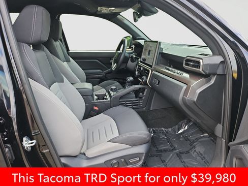 Used 2024 Toyota Tacoma TRD Sport w/ TRD Sport Upgrade Package AWD/4WD image 18